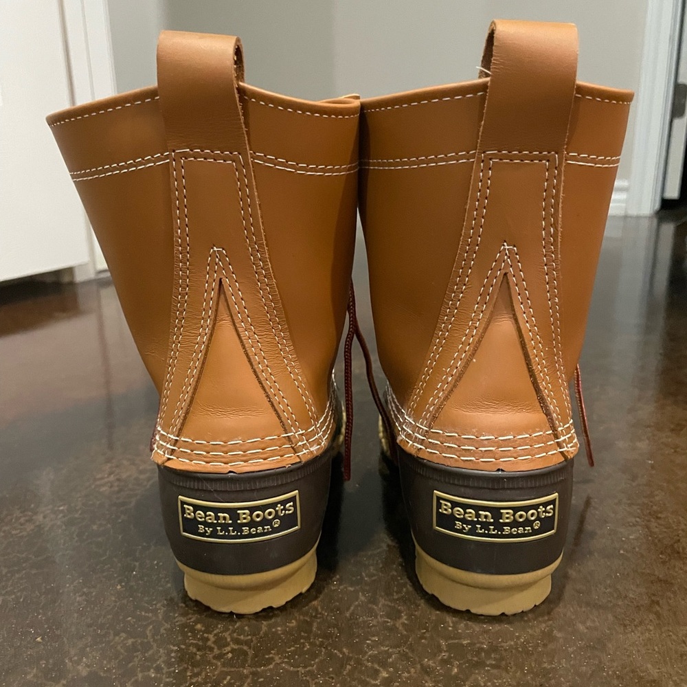 L.L. Bean Size 4 (Fits like Size 6) Duck Boots - Picture 3 of 8